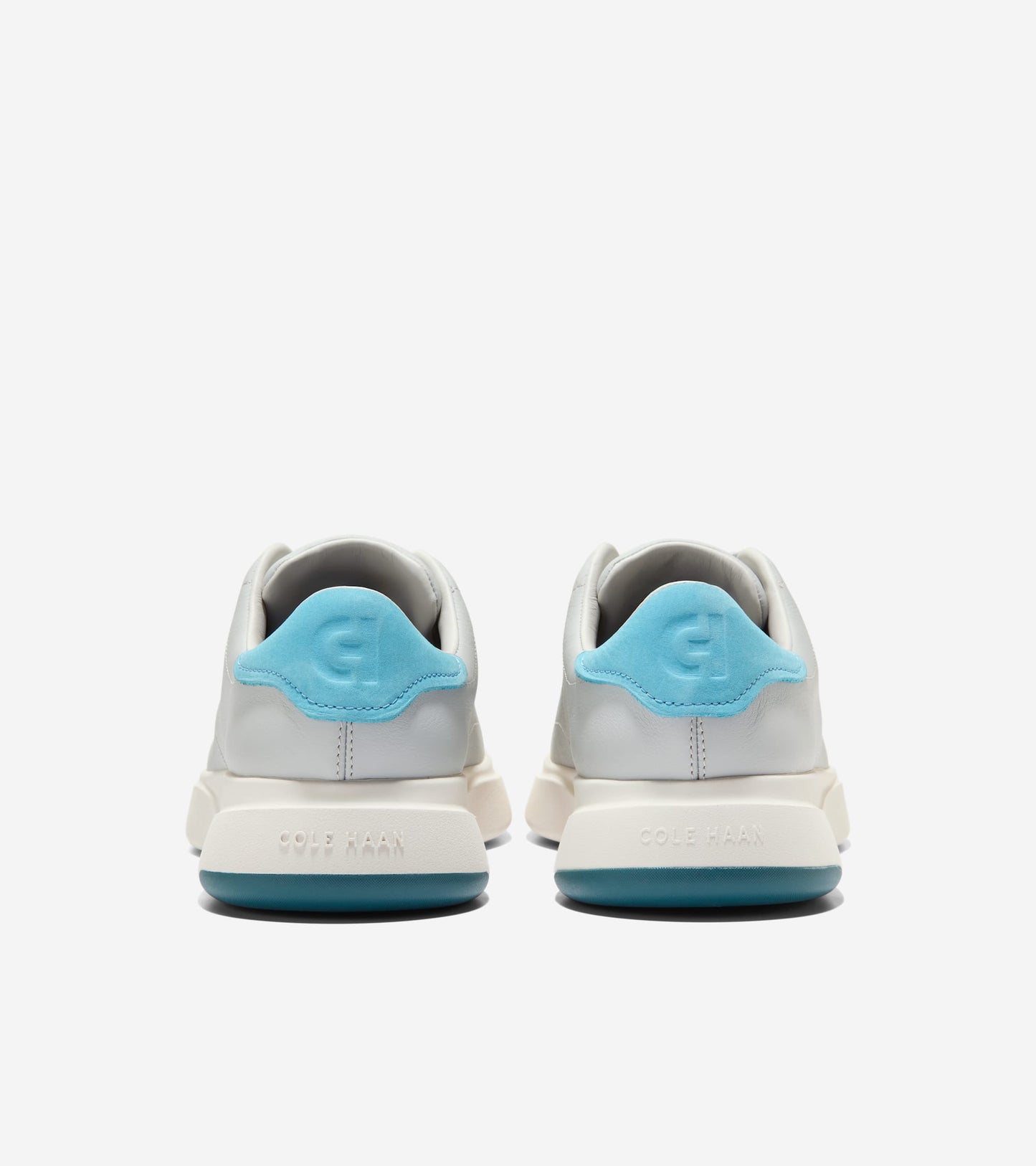C43552:OYSTER MUSHROOM / MILKY BLUE NUBUCK / IVORY
